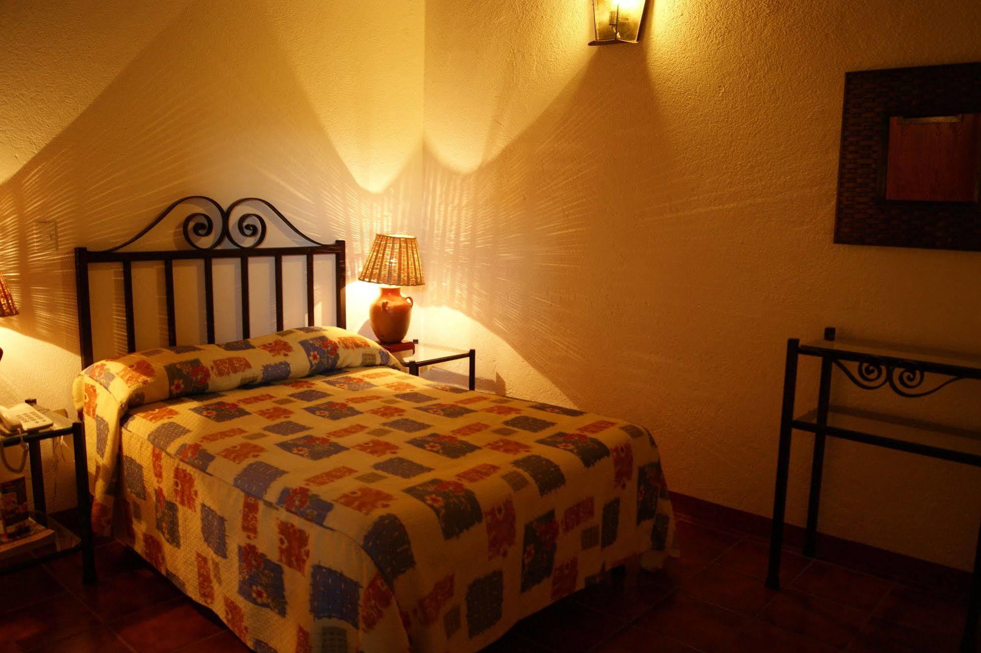 Capital O El Nito Posada Oaxaca Dış mekan fotoğraf